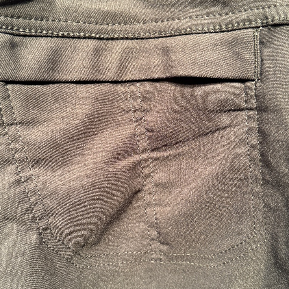 Women’s size 14 hiking shorts dark gray elastic waist stretchy relaxed fit $75 - Picture 7 of 12